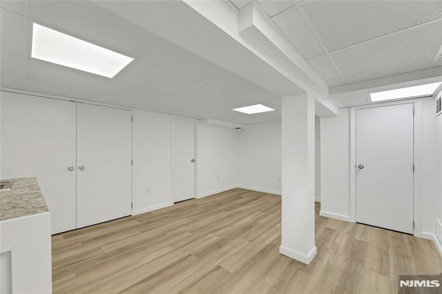 10 W Lake Drive, Wayne, NJ 07470