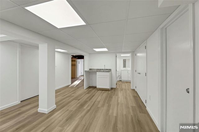 10 W Lake Drive, Wayne, NJ 07470