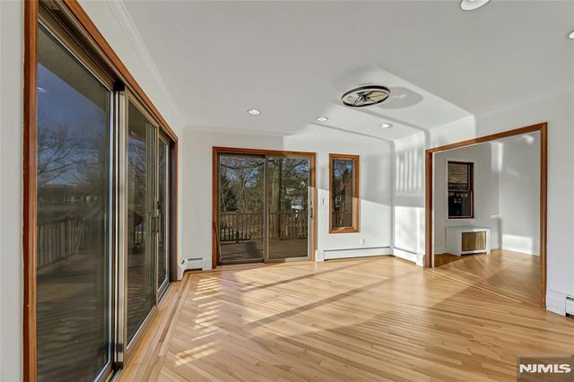 10 W Lake Drive, Wayne, NJ 07470