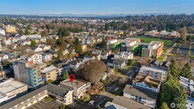 1120 N 91st Street, Seattle, WA 98103