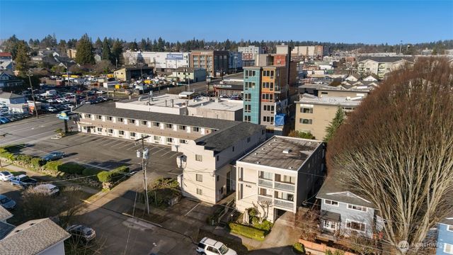 1120 N 91st Street, Seattle, WA 98103