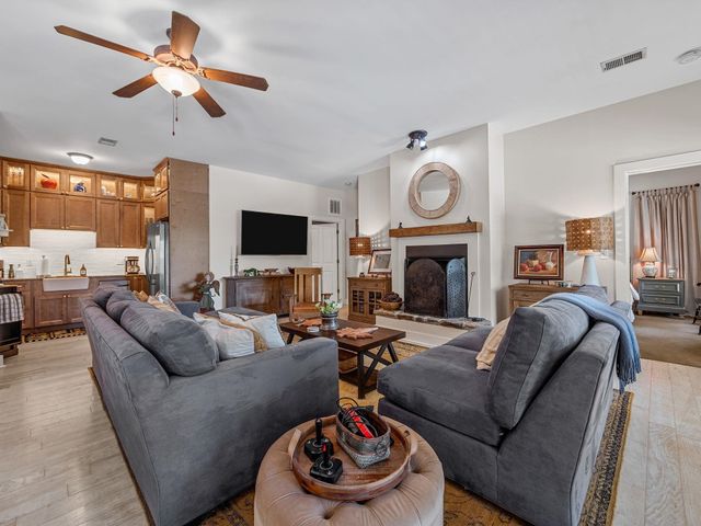 181 Lakeshore Drive, Chesnee, SC 29323