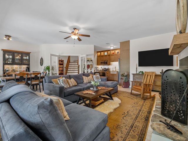 181 Lakeshore Drive, Chesnee, SC 29323