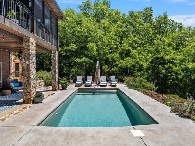 181 Lakeshore Drive, Chesnee, SC 29323