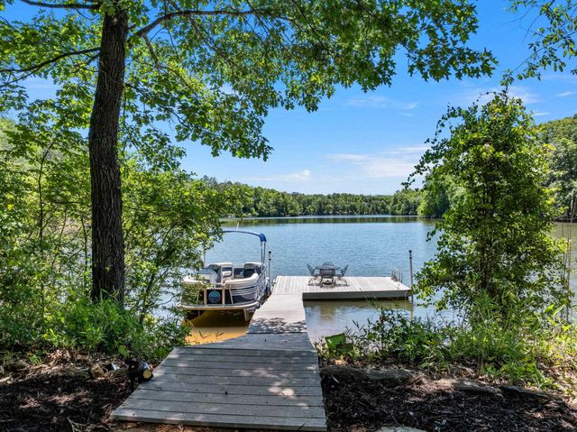 181 Lakeshore Drive, Chesnee, SC 29323