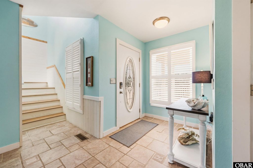 Image 16 of property listing at 5107 S Links Drive, Nags Head, NC 27959
