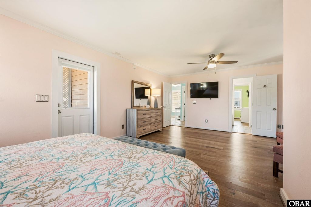 Image 17 of property listing at 5107 S Links Drive, Nags Head, NC 27959