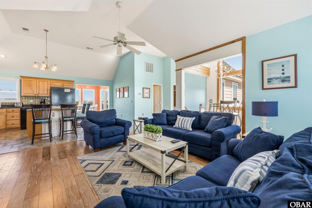 Image 8 of property listing at 5107 S Links Drive, Nags Head, NC 27959