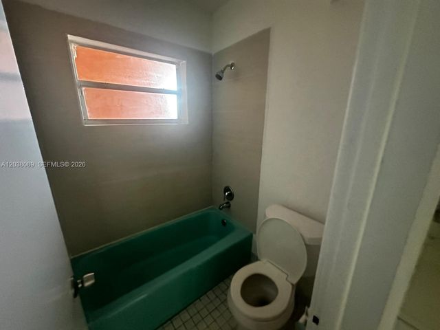 18700 NE 3rd Ct 626, Miami, FL 33179
