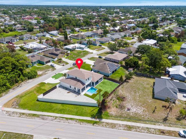 298 SW Statler Avenue, Port St. Lucie, FL 34984