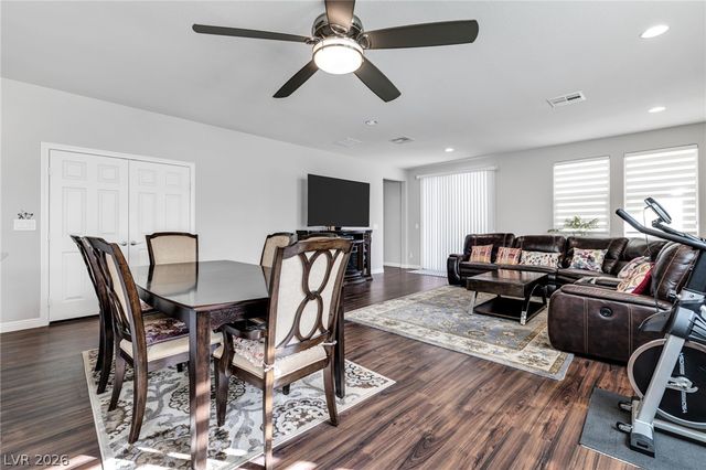 766 Topocoba Street, Las Vegas, NV 89178