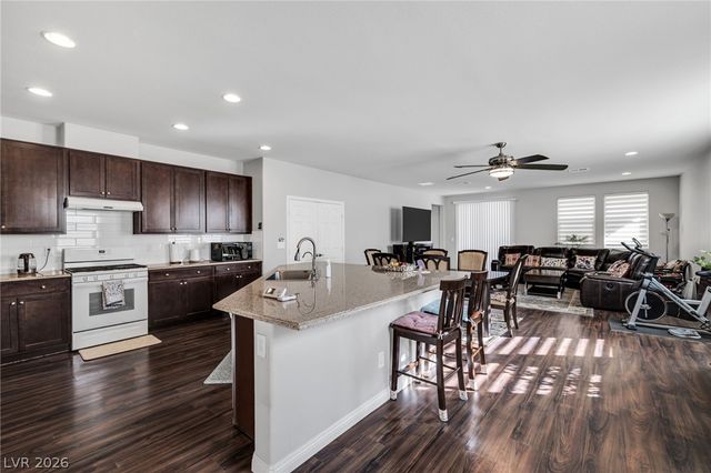 766 Topocoba Street, Las Vegas, NV 89178