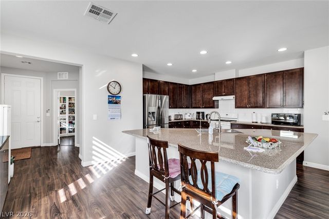 766 Topocoba Street, Las Vegas, NV 89178