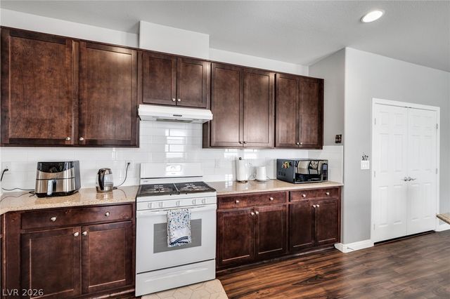 766 Topocoba Street, Las Vegas, NV 89178