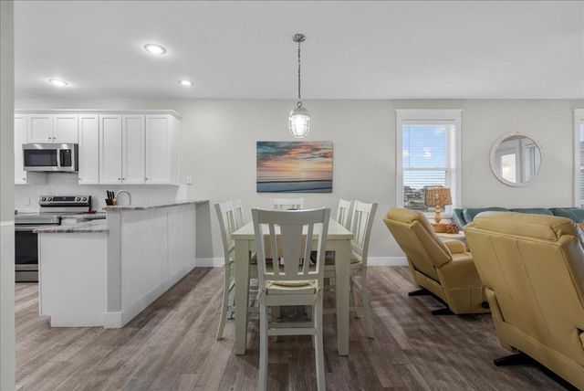 4111 Pointe West Drive 201, Galveston, TX 77554