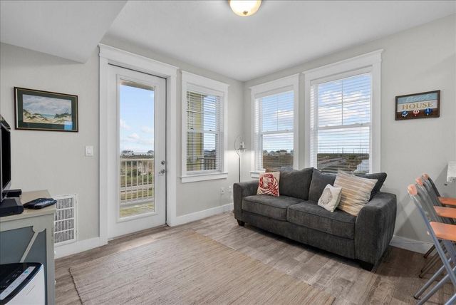 4111 Pointe West Drive 201, Galveston, TX 77554