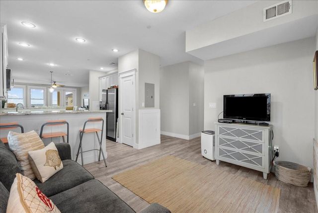 4111 Pointe West Drive 201, Galveston, TX 77554