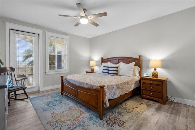 4111 Pointe West Drive 201, Galveston, TX 77554