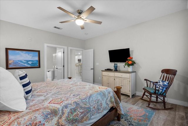 4111 Pointe West Drive 201, Galveston, TX 77554