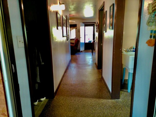 9101 E State Highway 90, Pineville, MO 64856