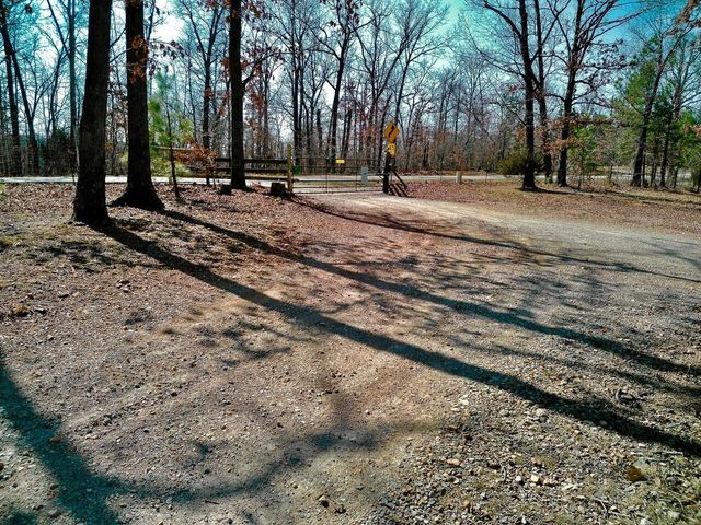 9101 E State Highway 90, Pineville, MO 64856