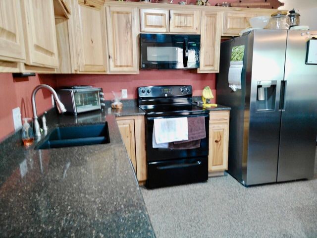 9101 E State Highway 90, Pineville, MO 64856