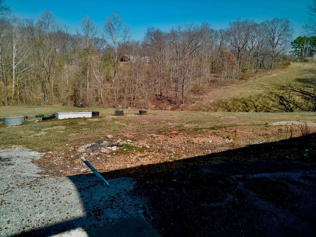 9101 E State Highway 90, Pineville, MO 64856