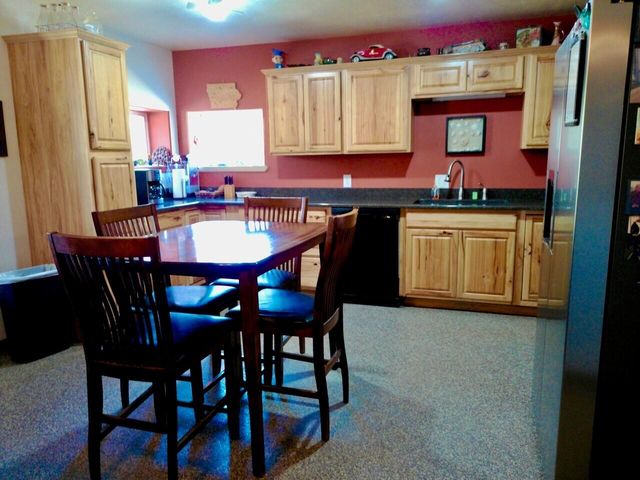 9101 E State Highway 90, Pineville, MO 64856