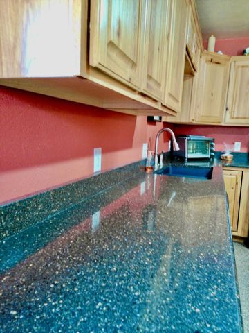 9101 E State Highway 90, Pineville, MO 64856