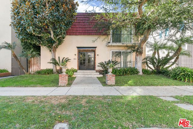 1811 Parnell Avenue 10, Los Angeles, CA 90025