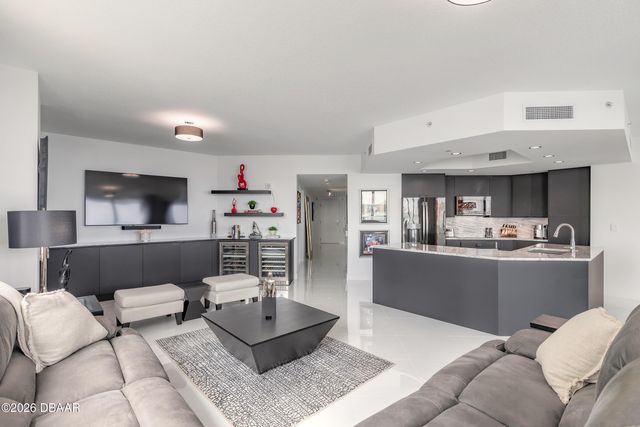 241 Riverside Dr Unit 701, Holly Hill, FL 32117