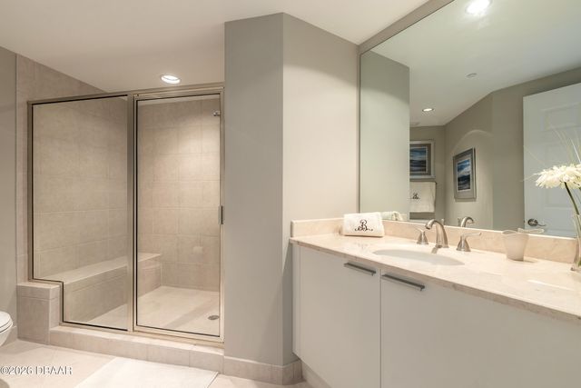 241 Riverside Dr Unit 701, Holly Hill, FL 32117