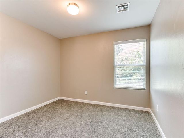 1500 Sandstone Drive, Noble, OK 73068