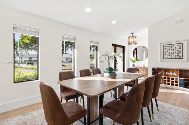 3540 NE 28th Ave, Lighthouse Point, FL 33064