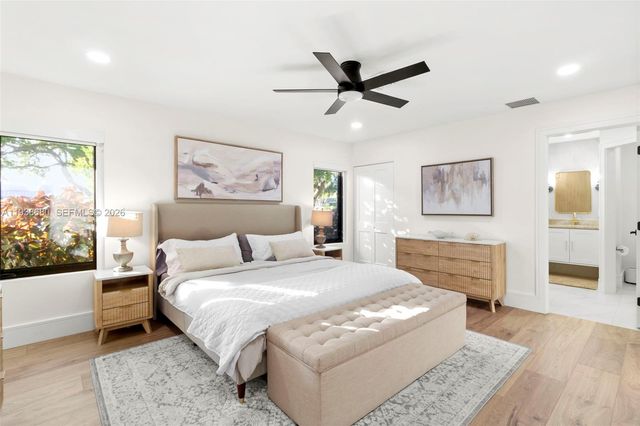 3540 NE 28th Ave, Lighthouse Point, FL 33064