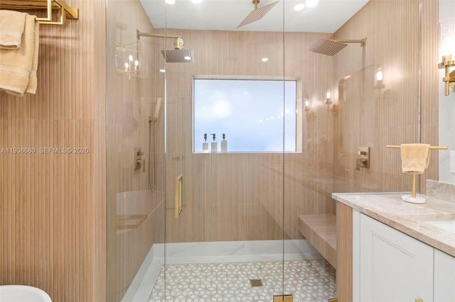 3540 NE 28th Ave, Lighthouse Point, FL 33064