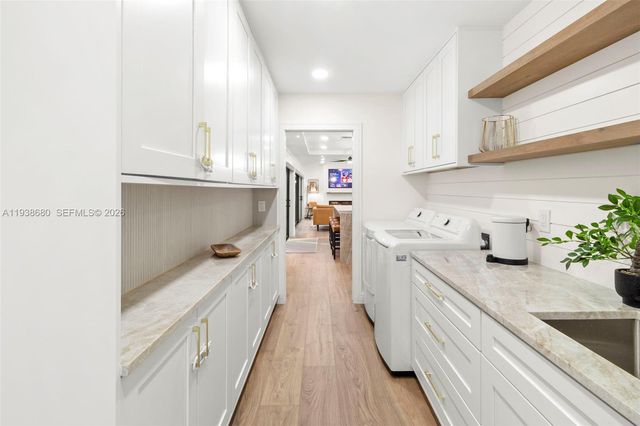 3540 NE 28th Ave, Lighthouse Point, FL 33064