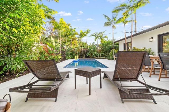 3540 NE 28th Ave, Lighthouse Point, FL 33064