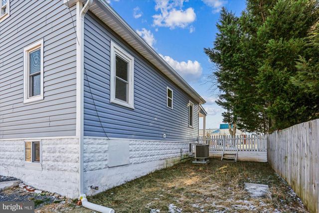 6727-H WINDSOR MILL RD, Gwynn Oak, MD 21207