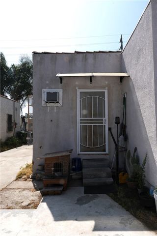 611 W 91st, Los Angeles, CA 90044