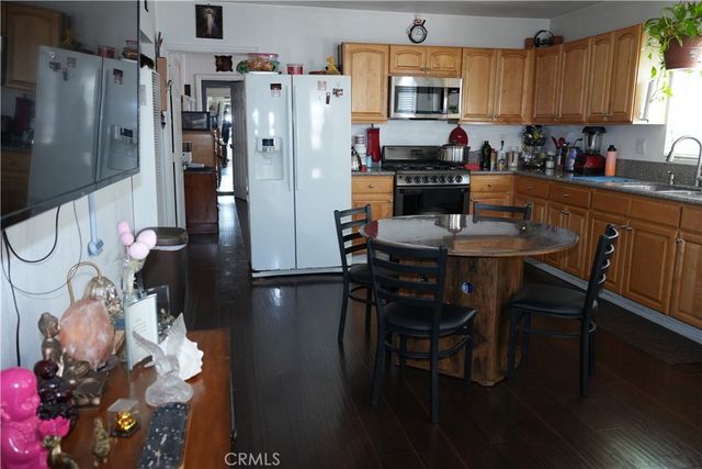 611 W 91st, Los Angeles, CA 90044