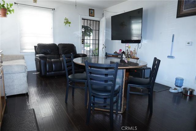 611 W 91st, Los Angeles, CA 90044