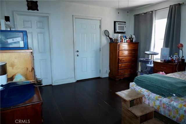 611 W 91st, Los Angeles, CA 90044