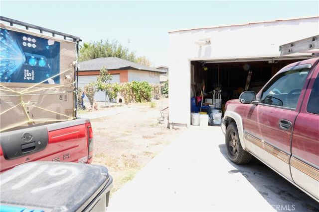 611 W 91st, Los Angeles, CA 90044