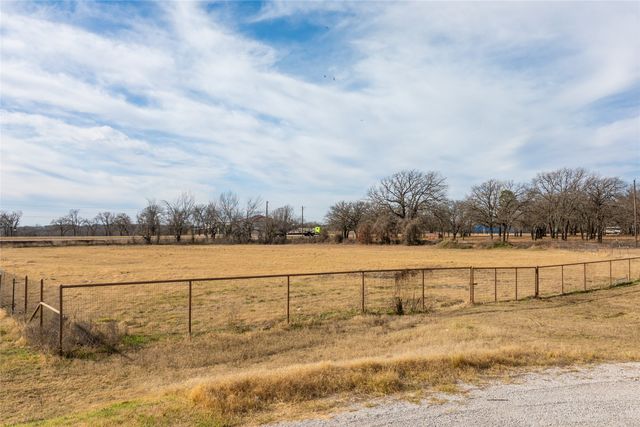 112 Bruce Crandall Court, Weatherford, TX 76088