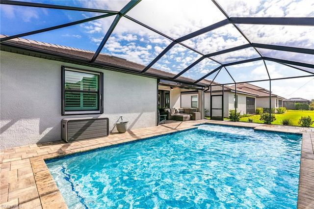 18307 Ridgeline DR, Estero, FL 33928