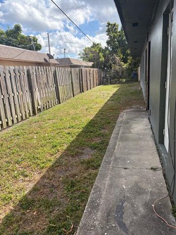 4040 NW 31st Terrace, Lauderdale Lakes, FL 33309