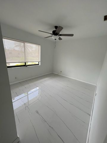 4040 NW 31st Terrace, Lauderdale Lakes, FL 33309