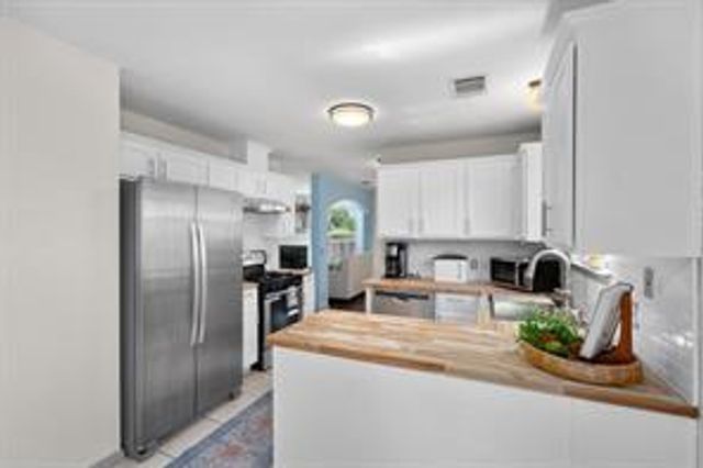 348 Spillway DR, Kyle, TX 78640