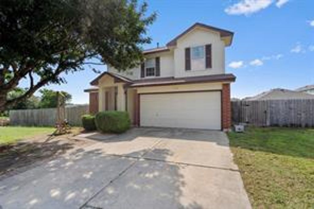 348 Spillway DR, Kyle, TX 78640